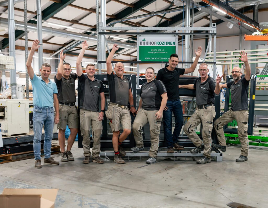 Dijkhof-Bouw-Afmontage-Medewerker025-scaled-aspect-ratio-2196-1707